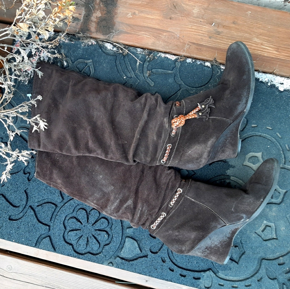 Brown high boots (suede)